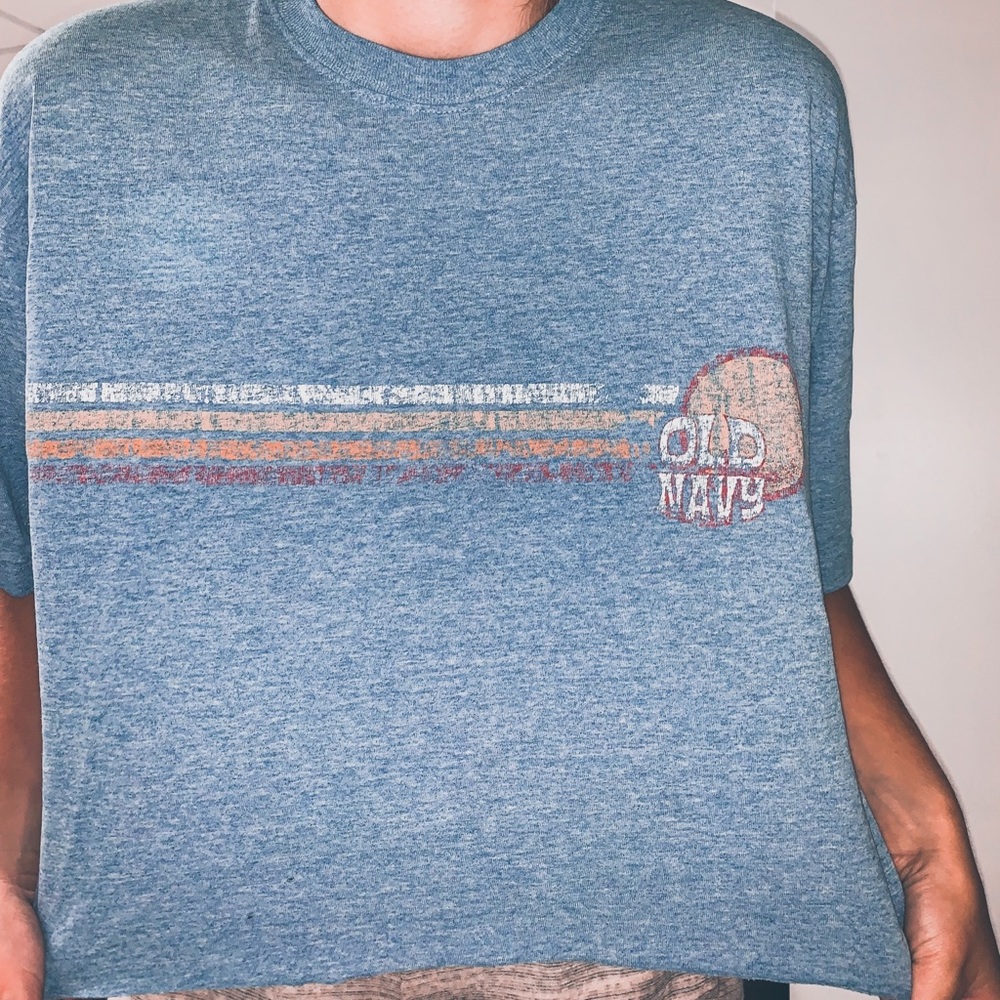 old navy rainbow 80s inspired cropped tee!!